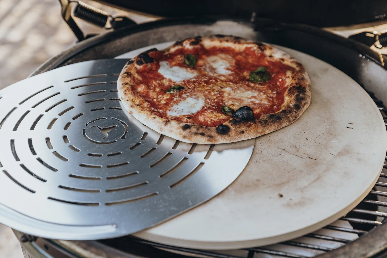 MOESTA-BBQ Pizzaschieber Gelocht – Bild 6